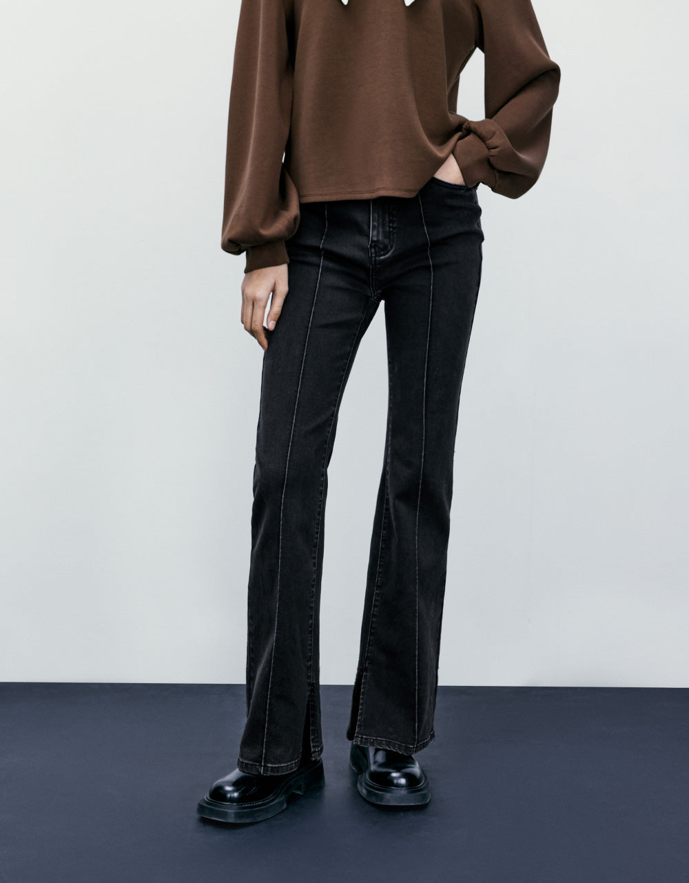 Mid-Waist Flare Jeans