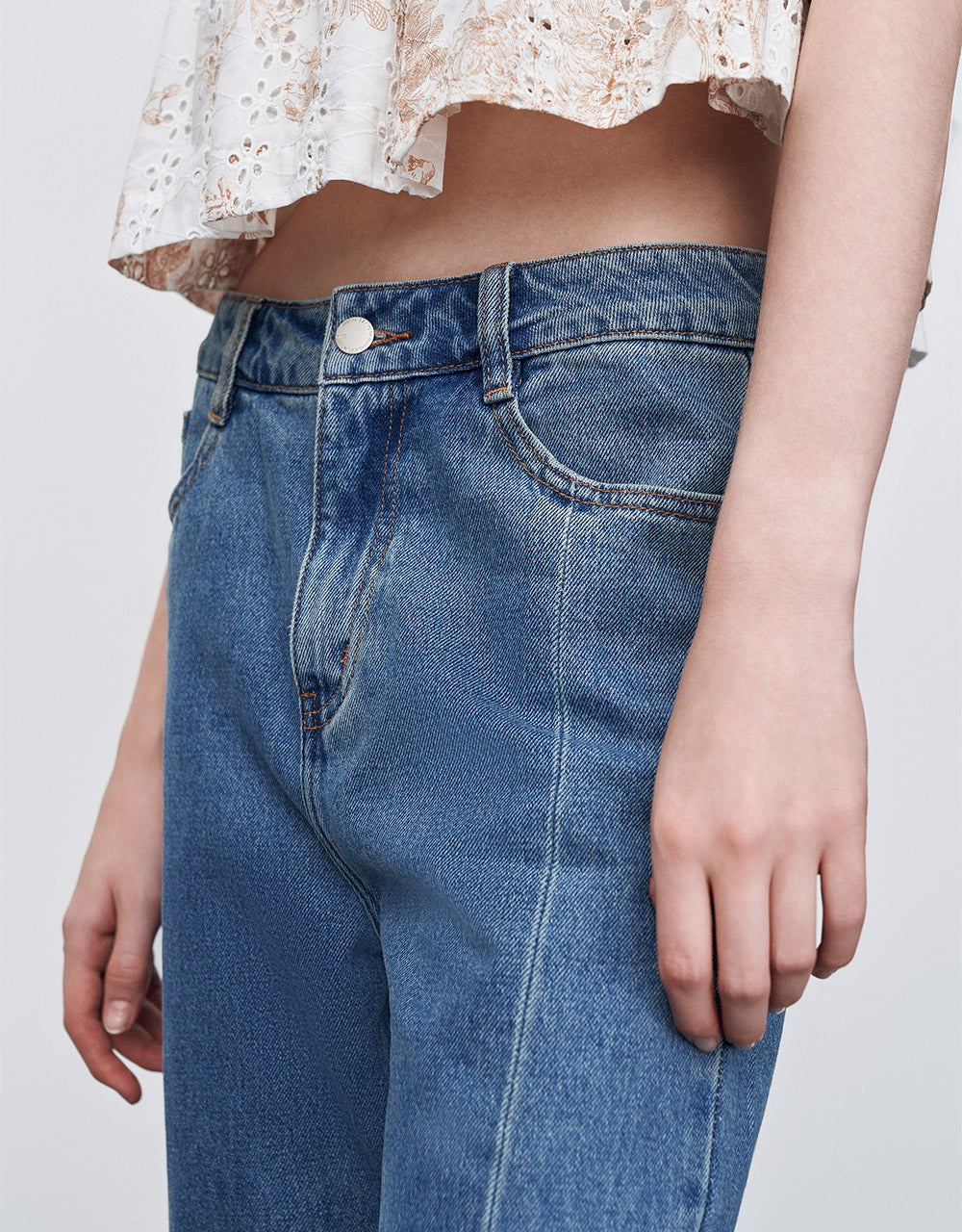 Slit Hem Straight Jeans