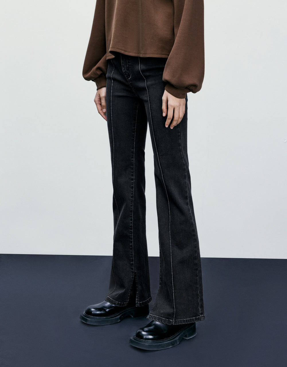 Mid-Waist Flare Jeans