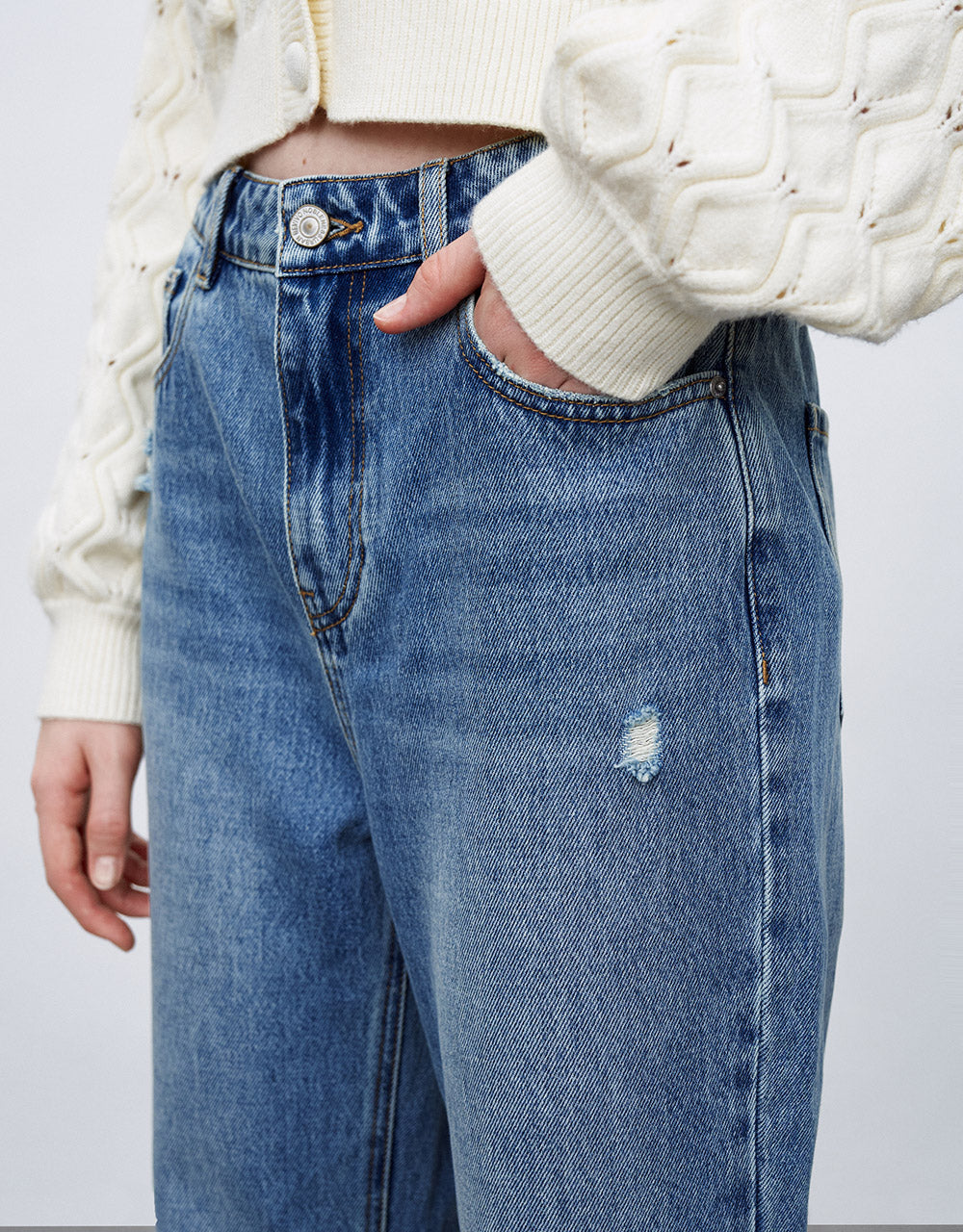 Frayed Hem Straight Jeans