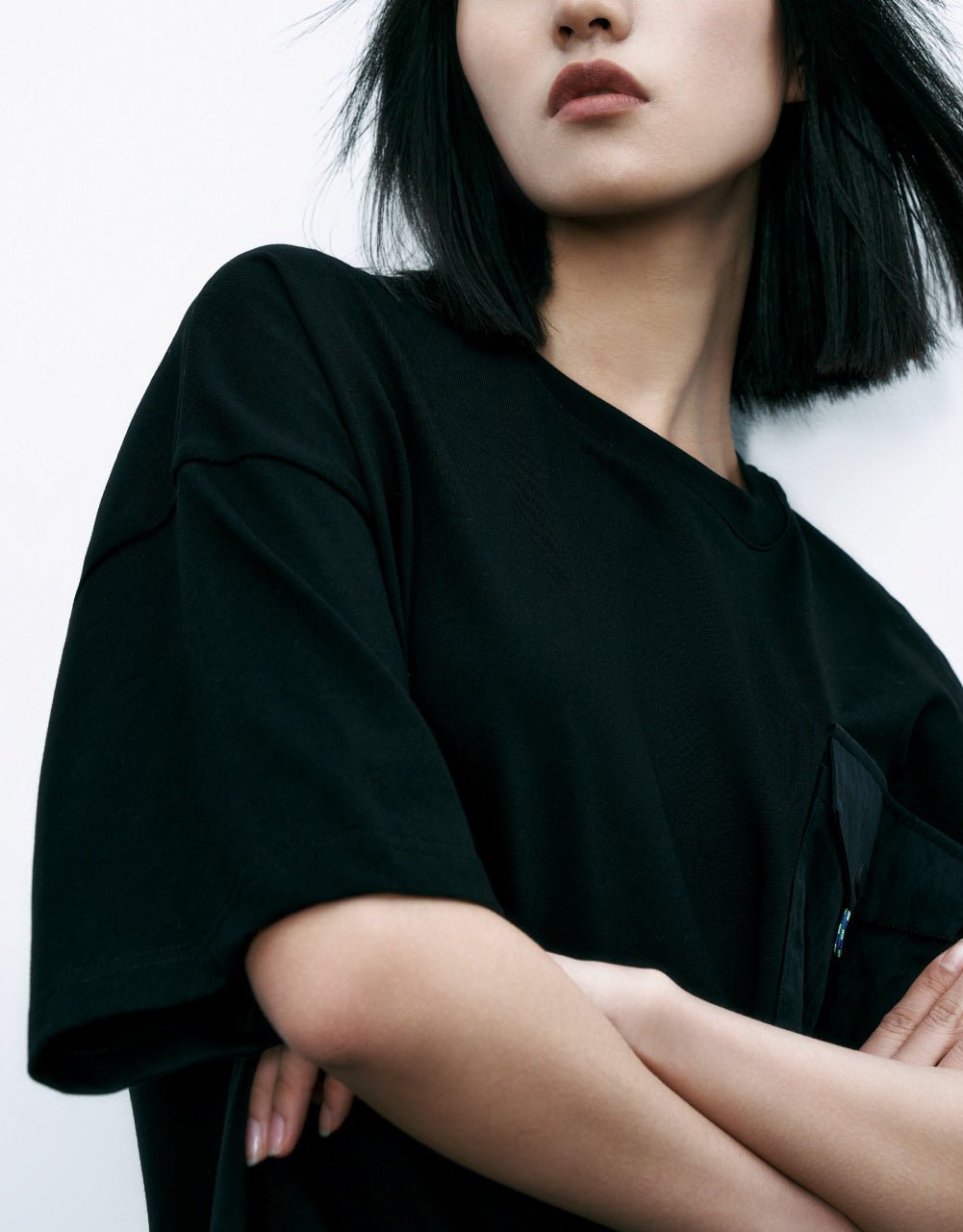 Pocket Detail Crew Neck T-Shirt