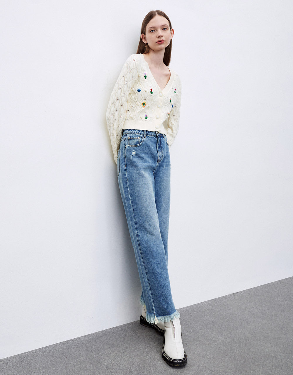 Frayed Hem Straight Jeans