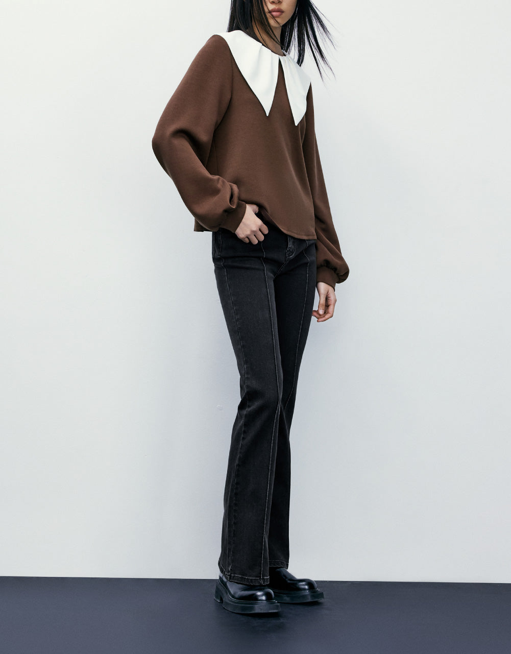 Mid-Waist Flare Jeans