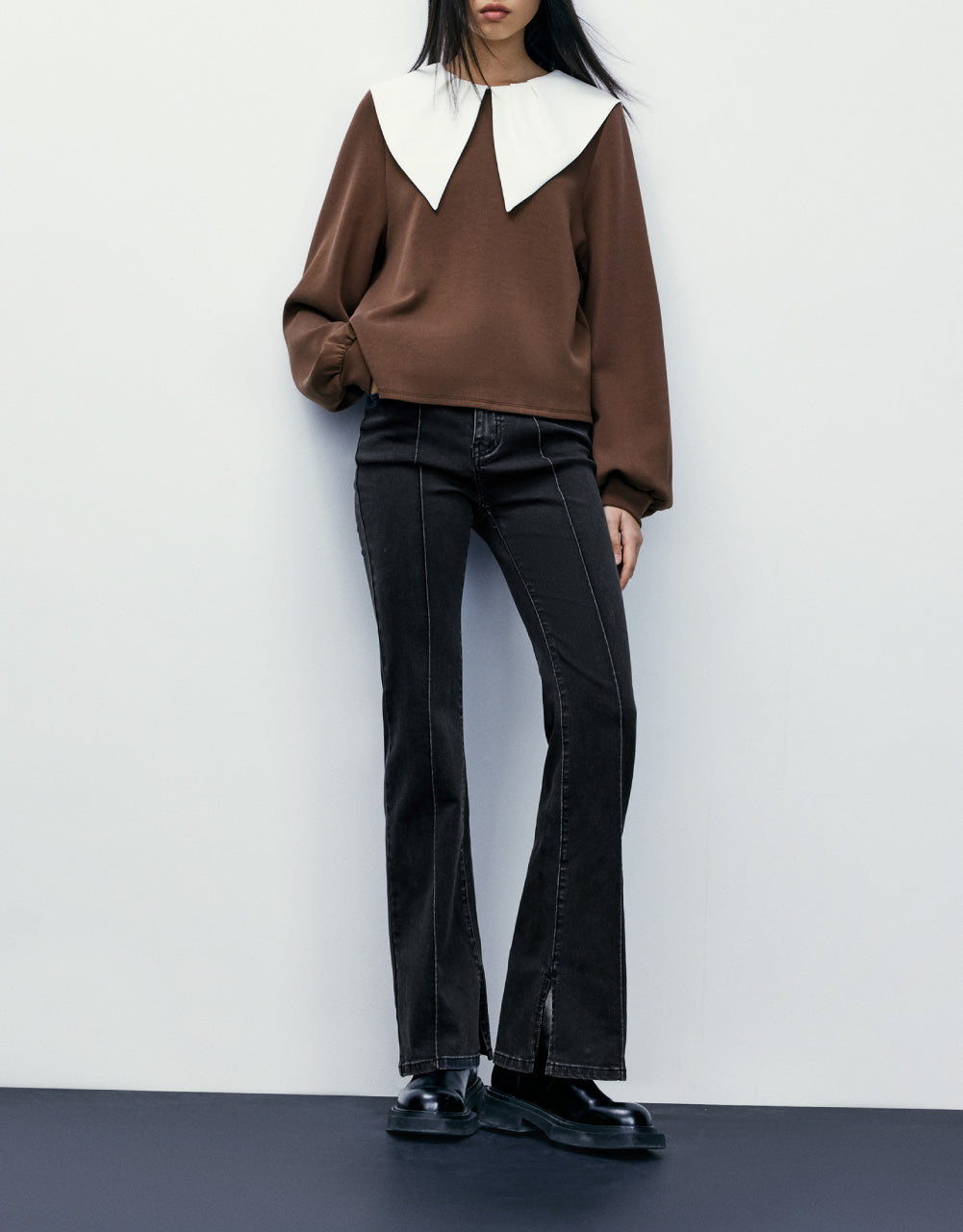 Mid-Waist Flare Jeans