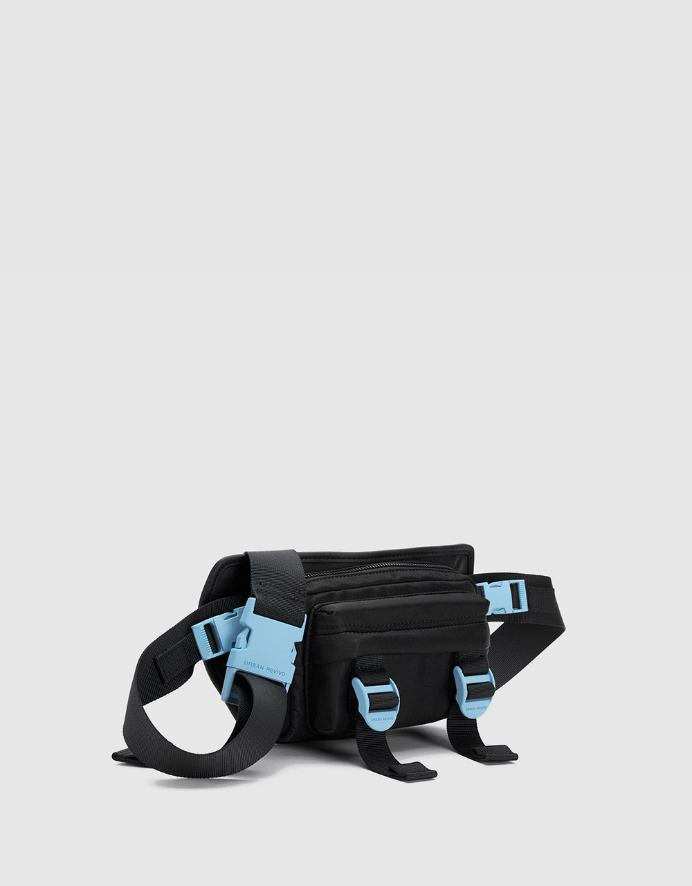 Contrast Buckle Fanny Pack