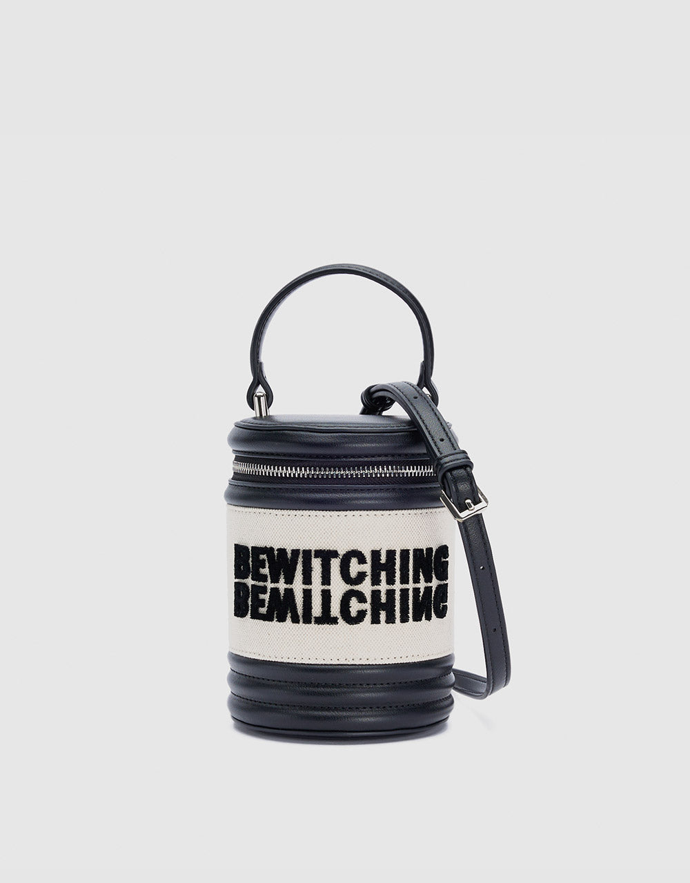 Contrast Letter Bucket Bag