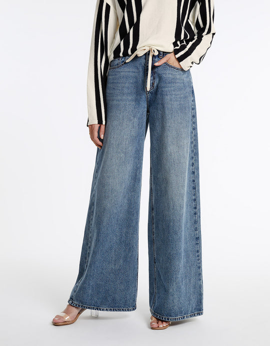 Belted Wide Leg Jeans