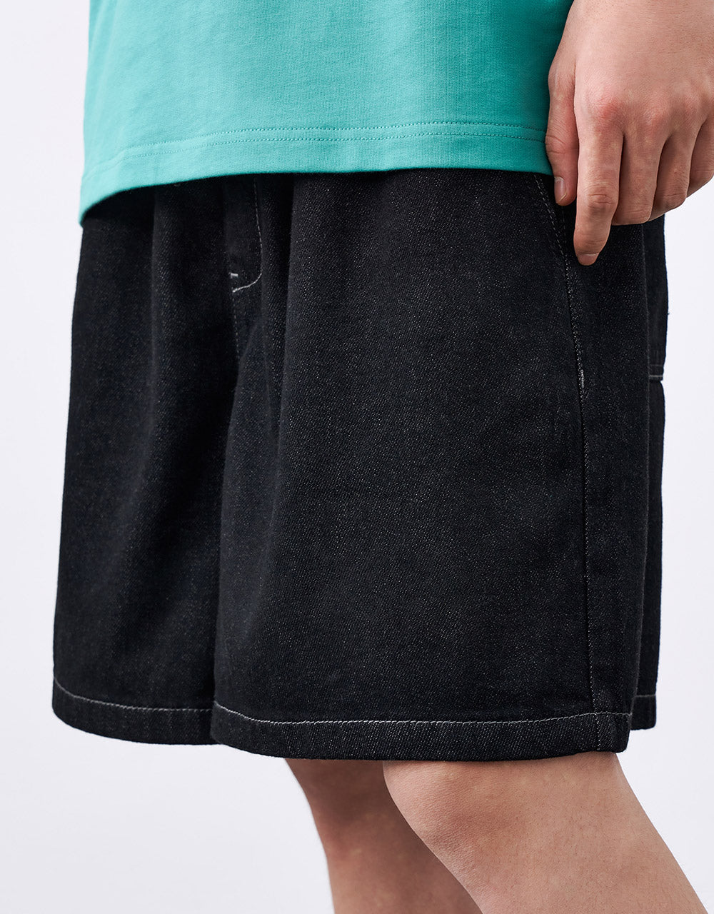 Elastic Waist DenimShorts