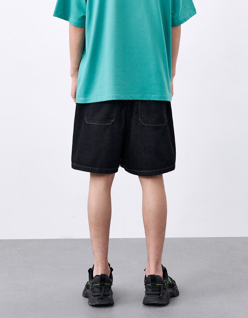 Elastic Waist DenimShorts