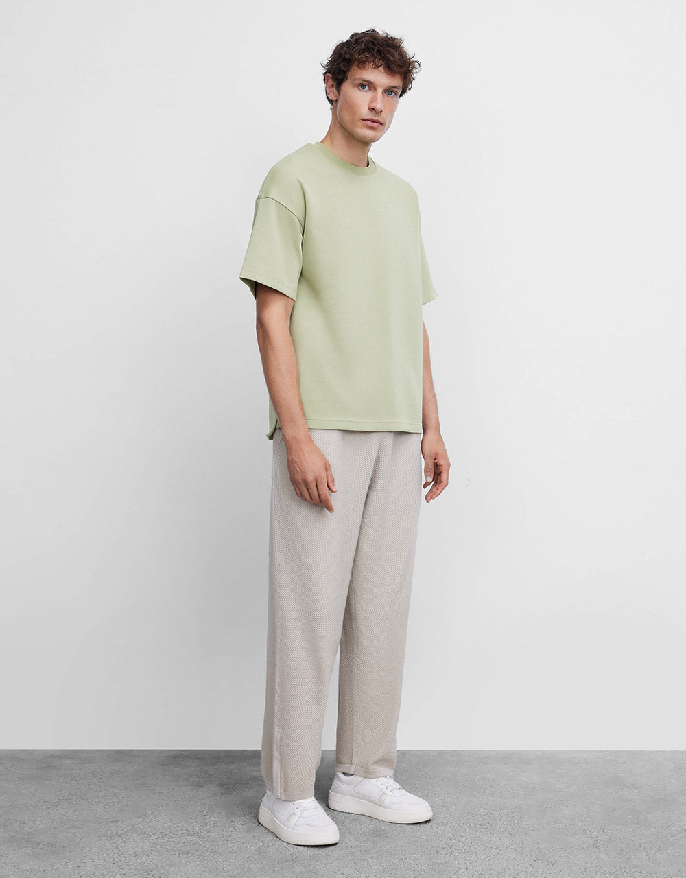 Basic T-Shirt