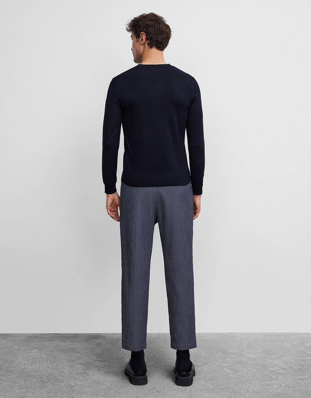 Textured Pleated Straight Pants