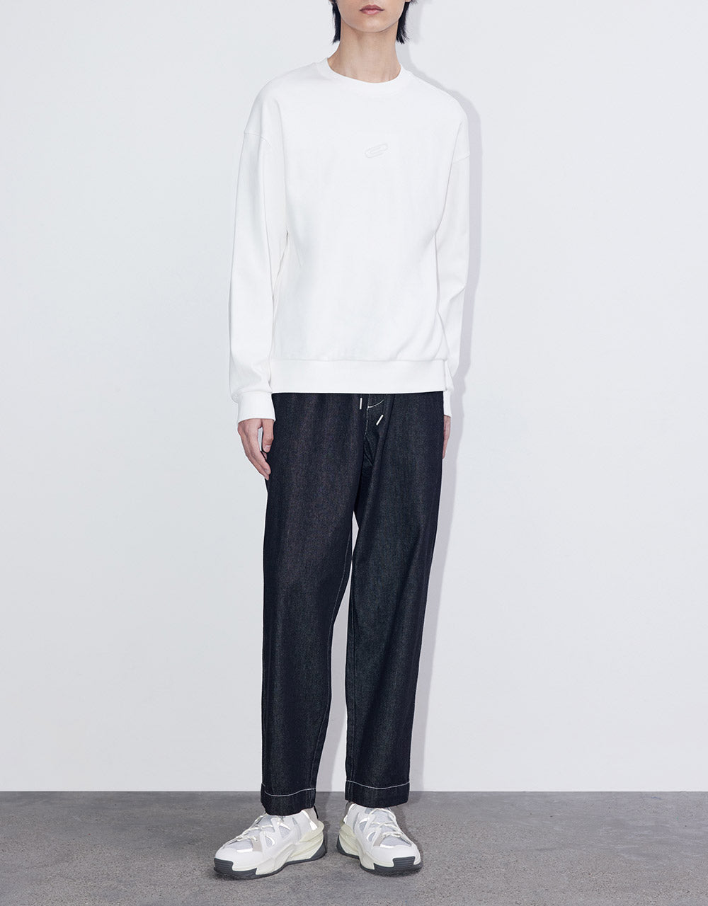 Elastic Waist Straight Jeans