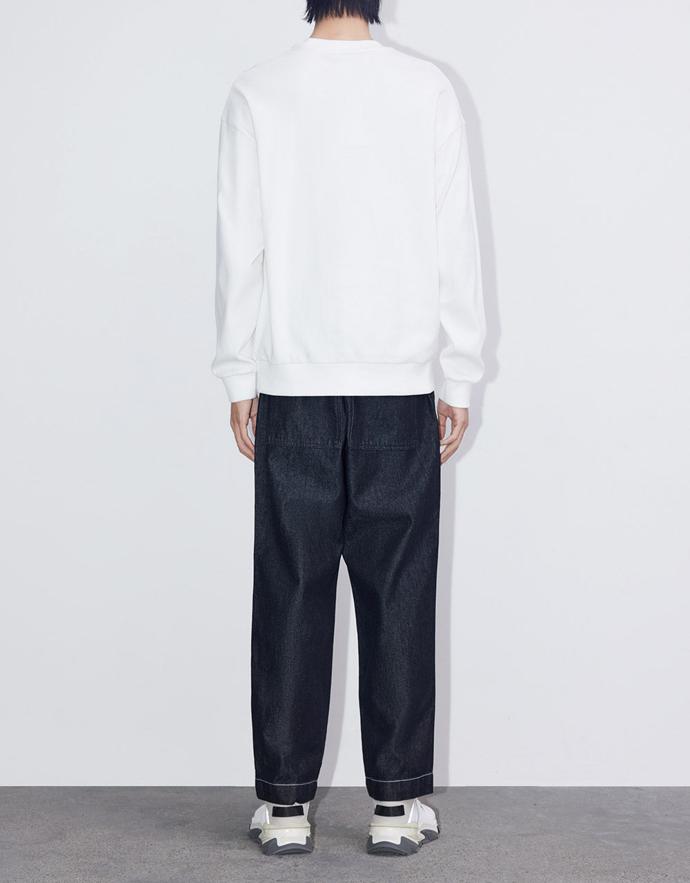 Elastic Waist Straight Jeans