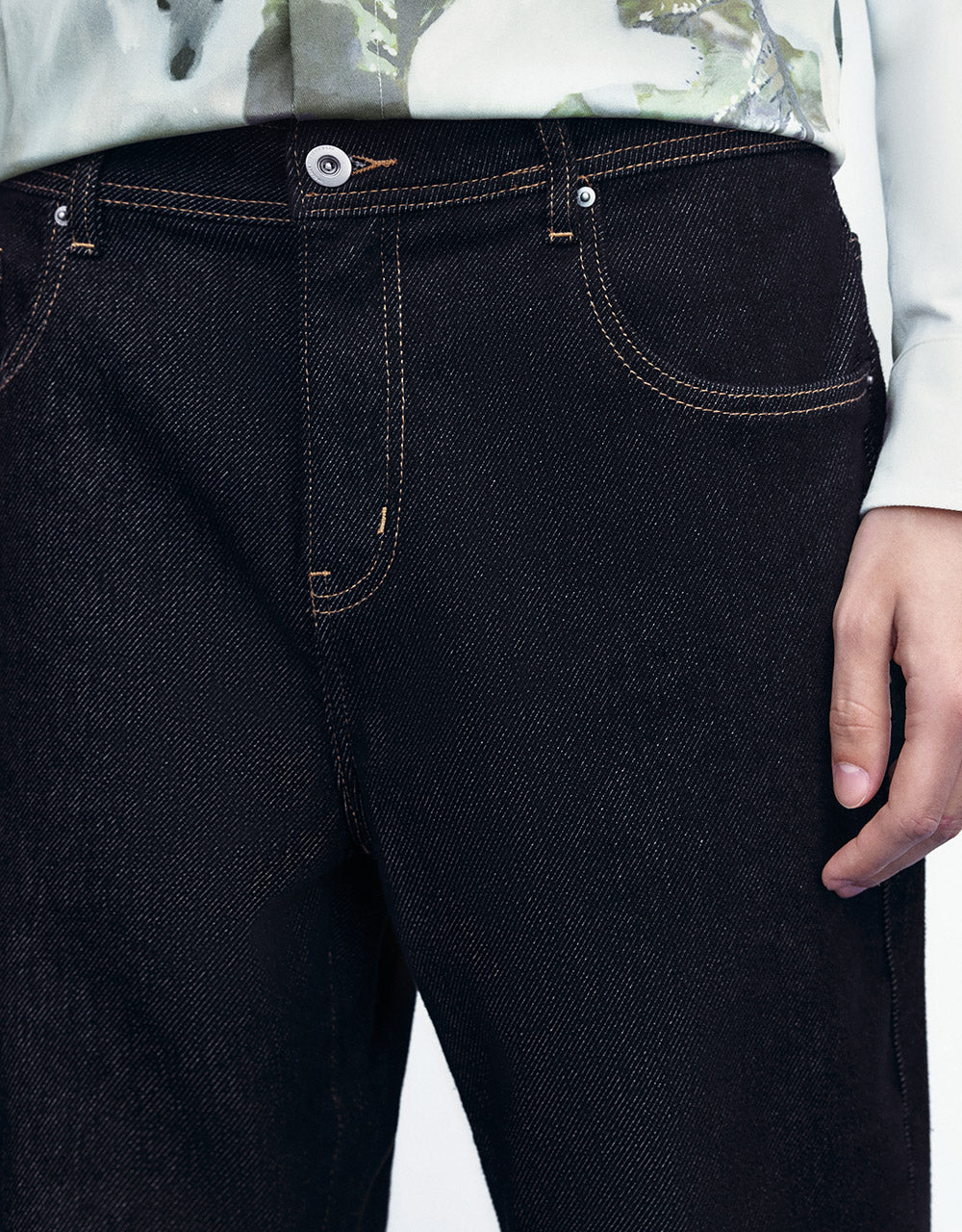Contrast Stitch Straight Jeans