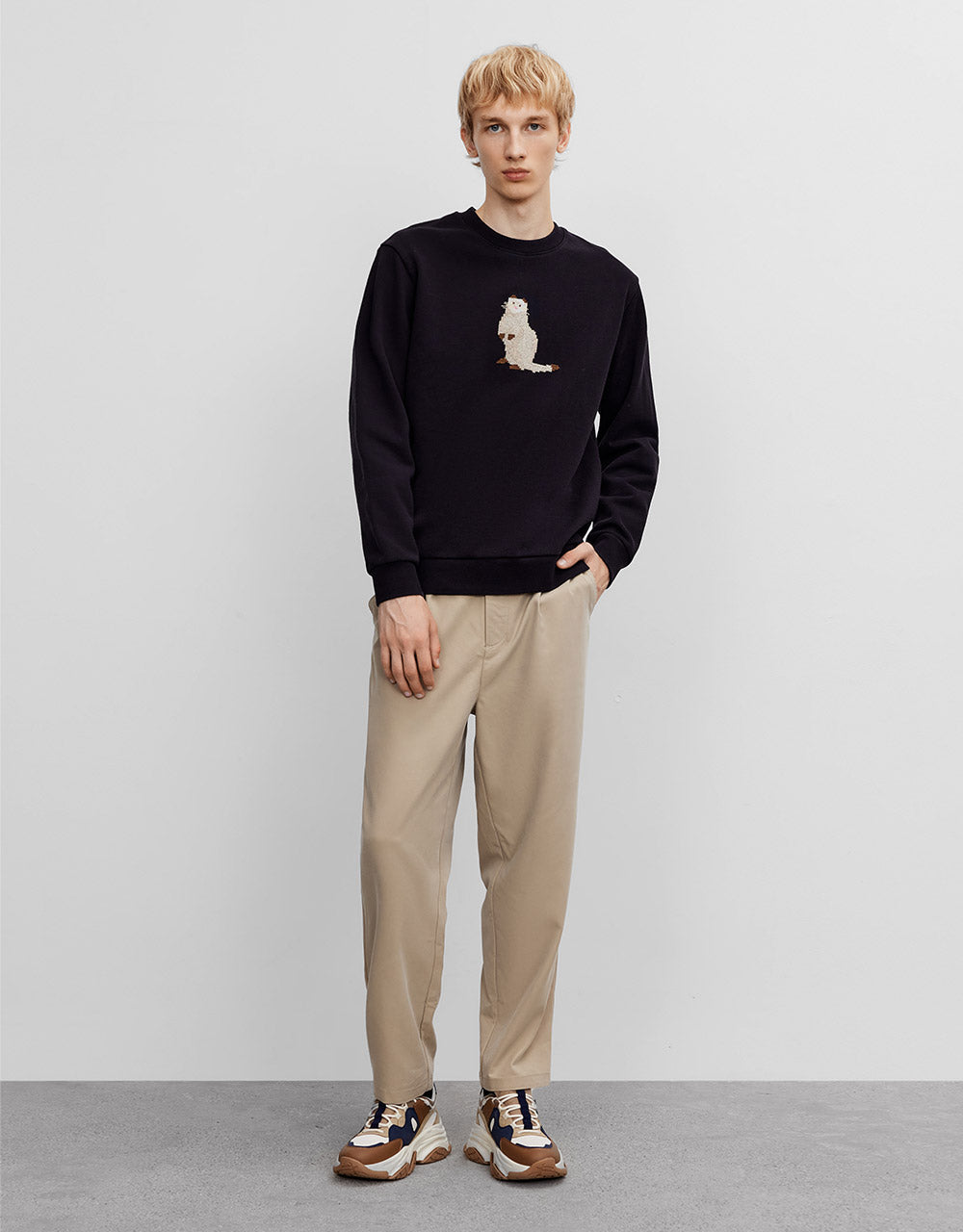 Animal Embroidered Sweatshirt