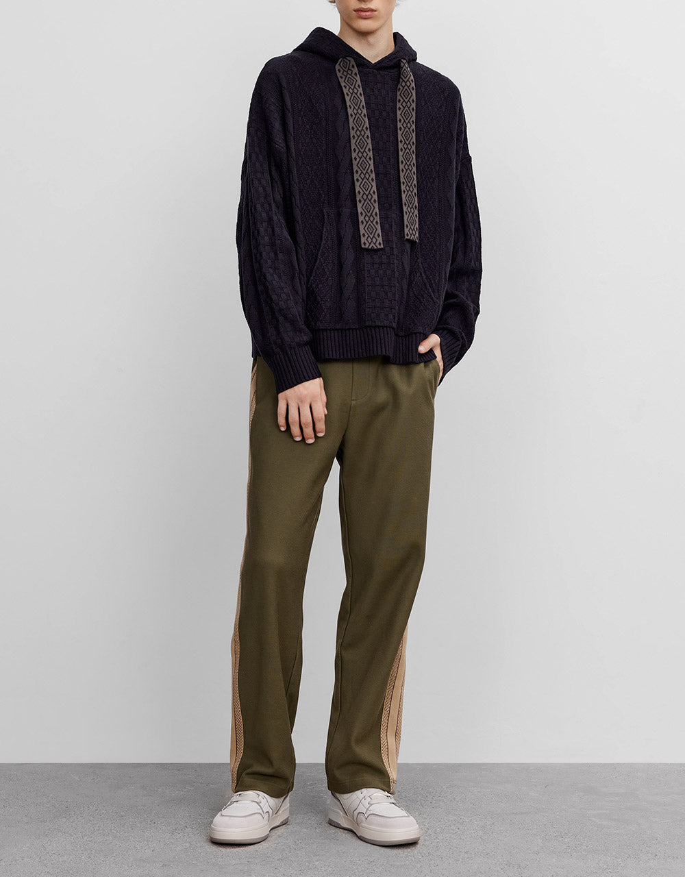 Contrast Trim Straight Pants