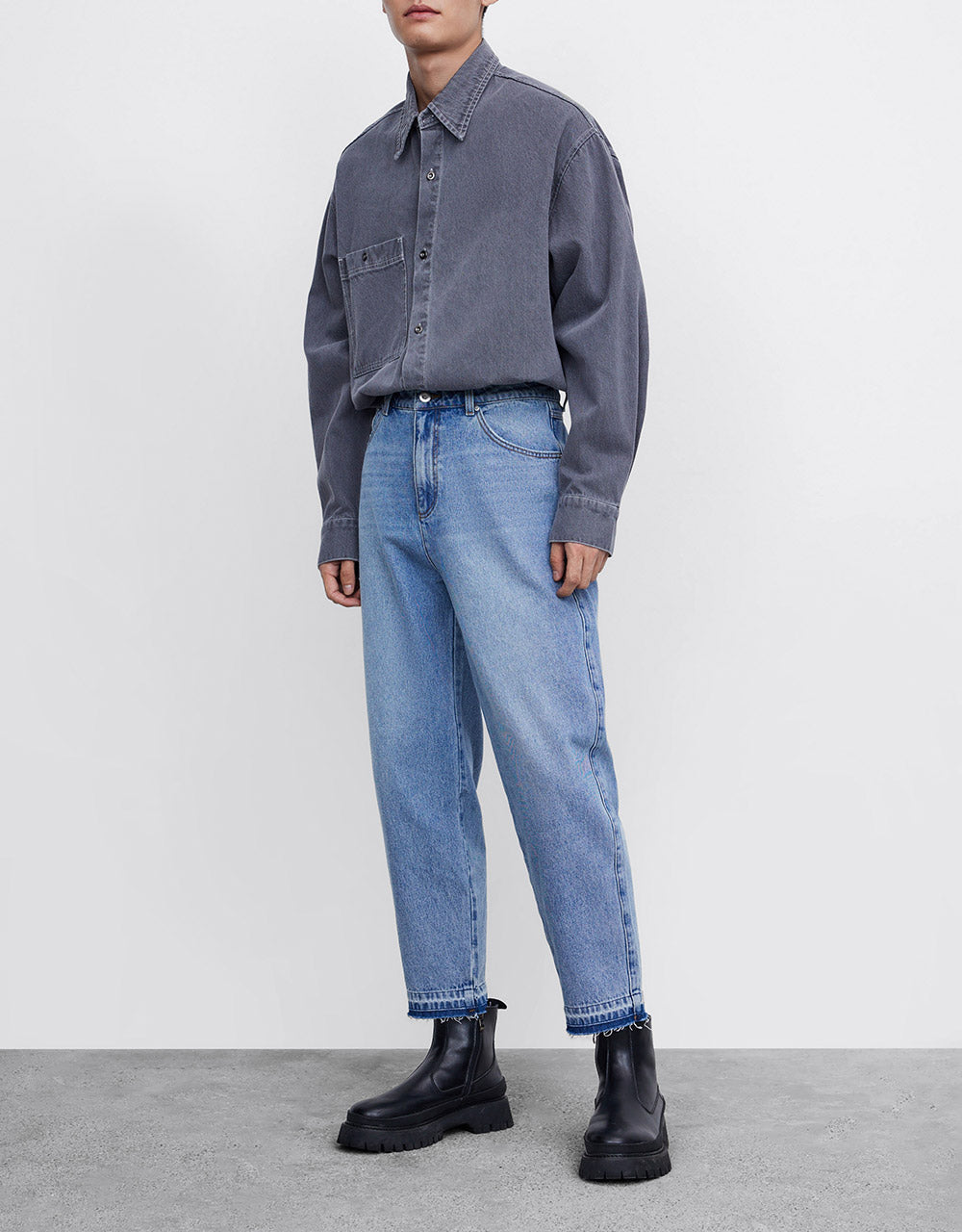Frayed Hem Straight Jeans