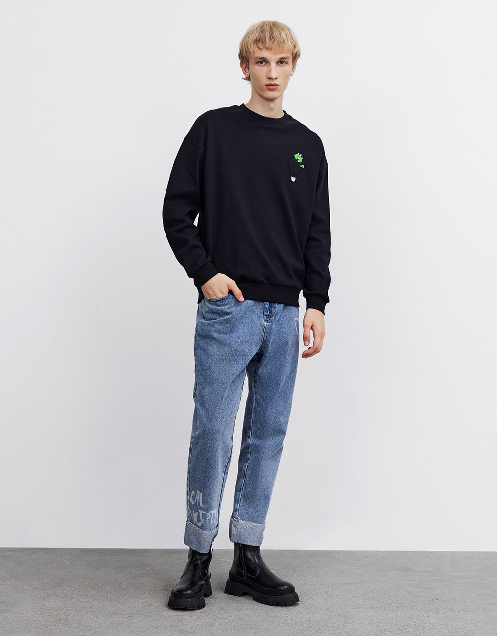 Embroidered Sweatshirt