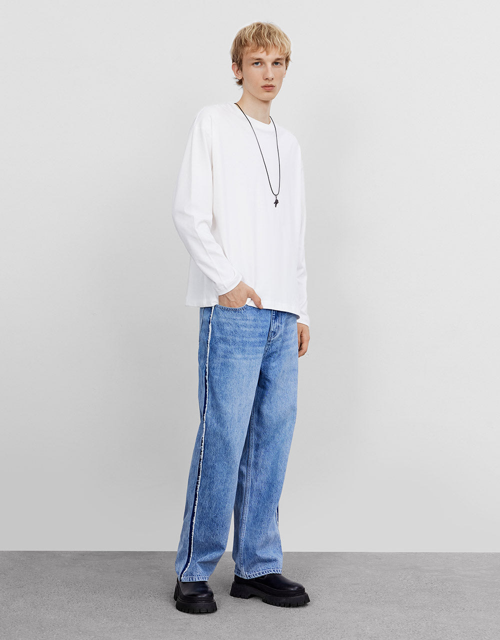 Raw Trim Straight Jeans