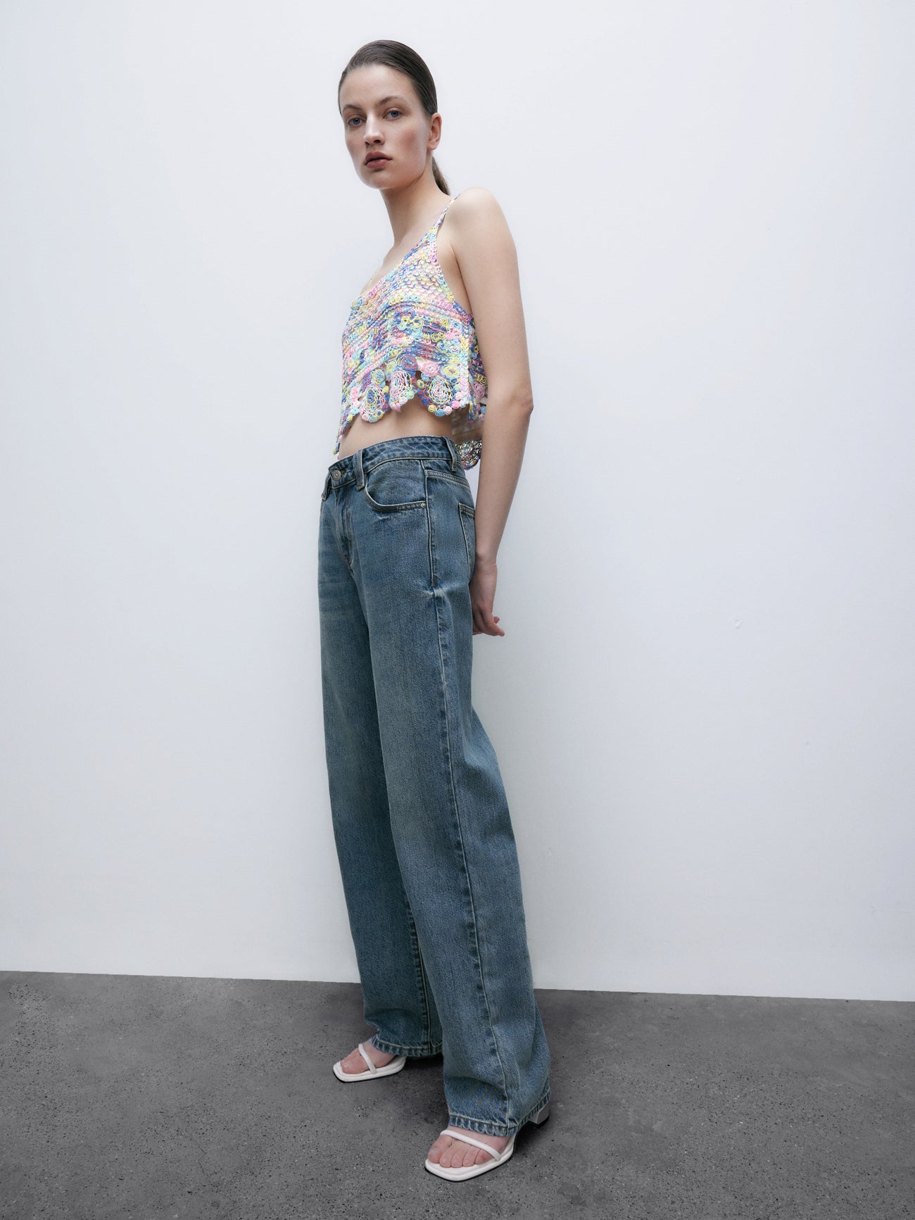 Sleeveless Embroidered Knitted Top