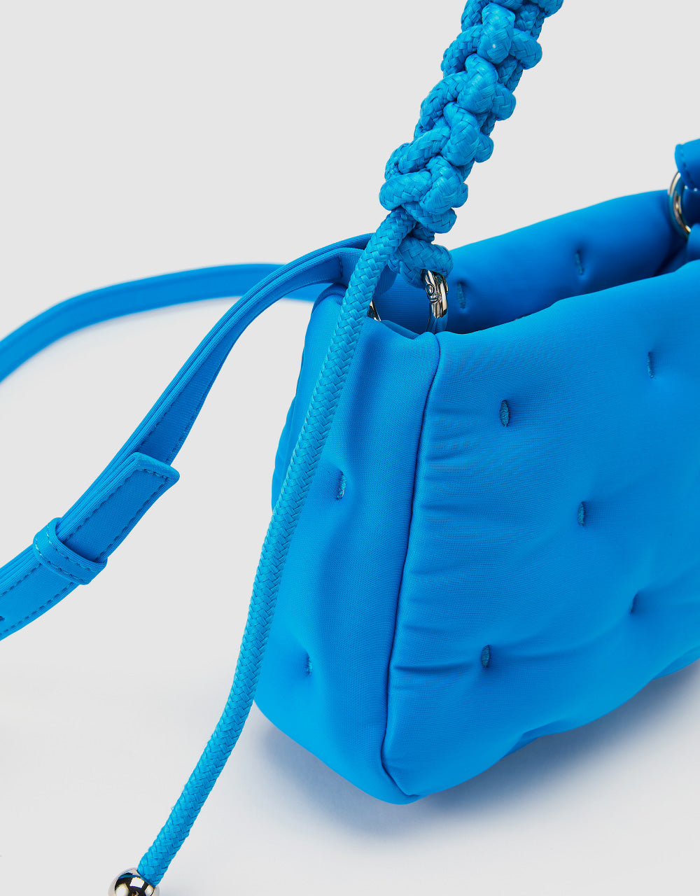 Puffer Bag With Rope Handle