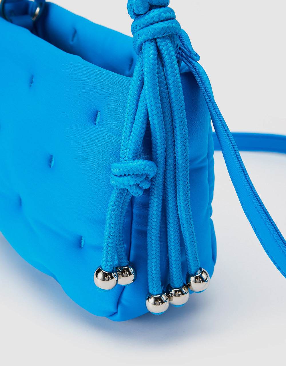 Puffer Bag With Rope Handle