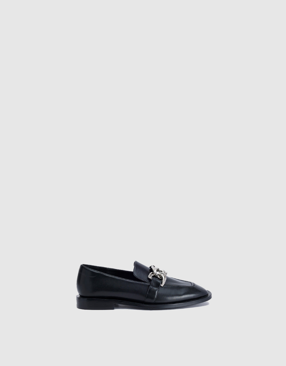 Chain Front Low Heeled Flats
