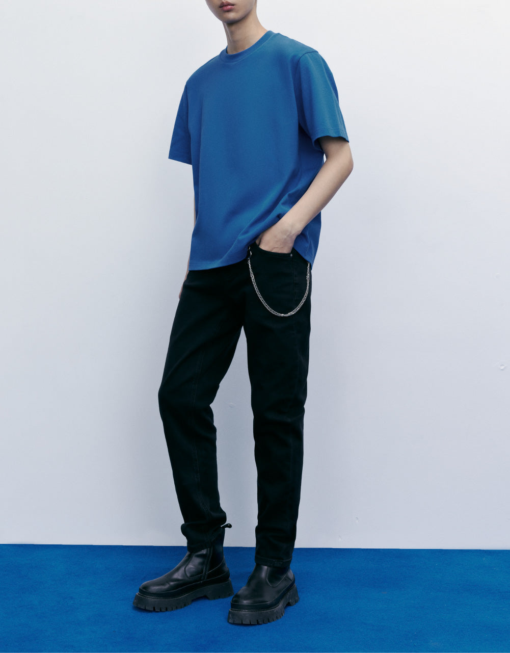 Contrast Neck T-Shirt