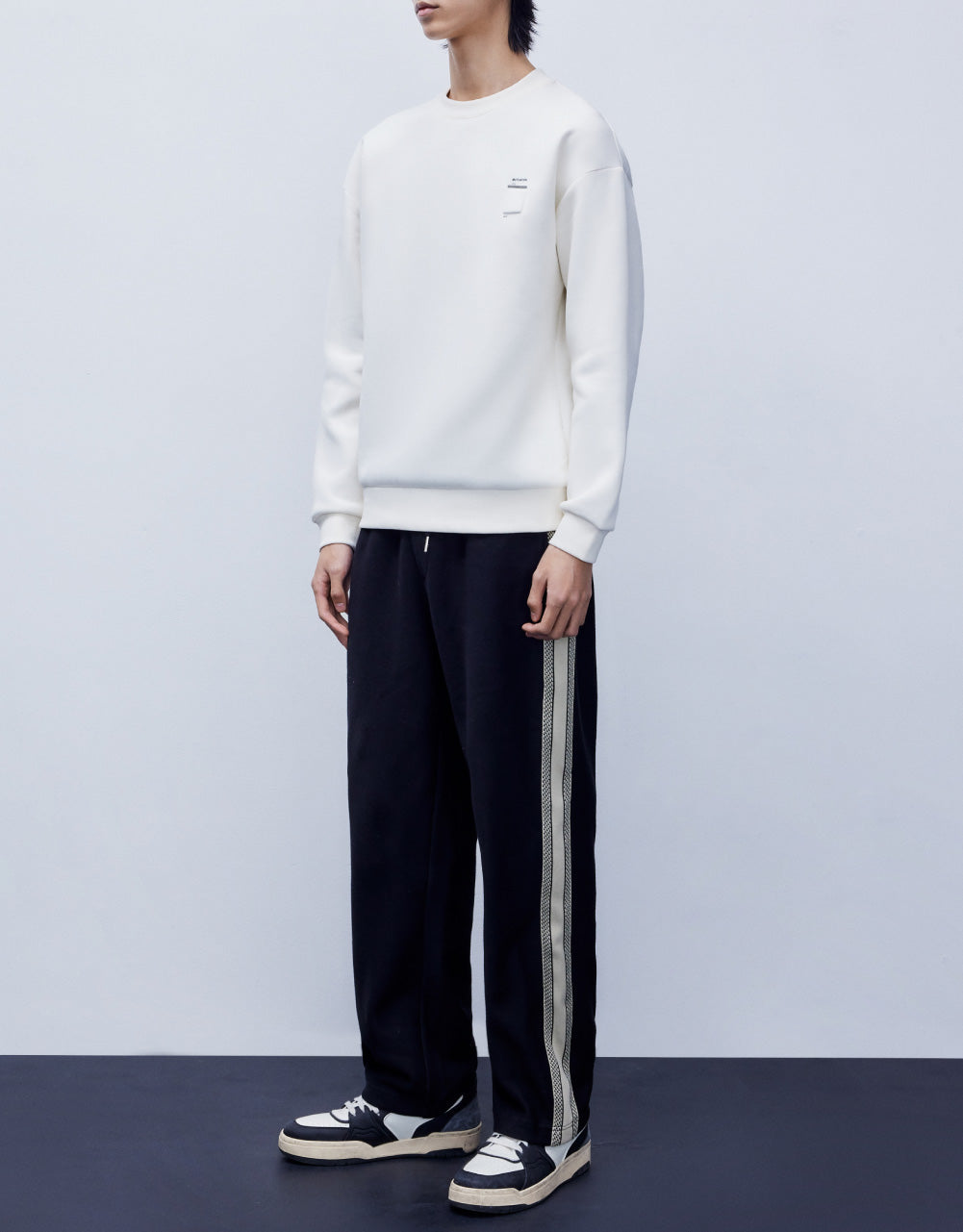 3D Cube Detail Sweatshirt