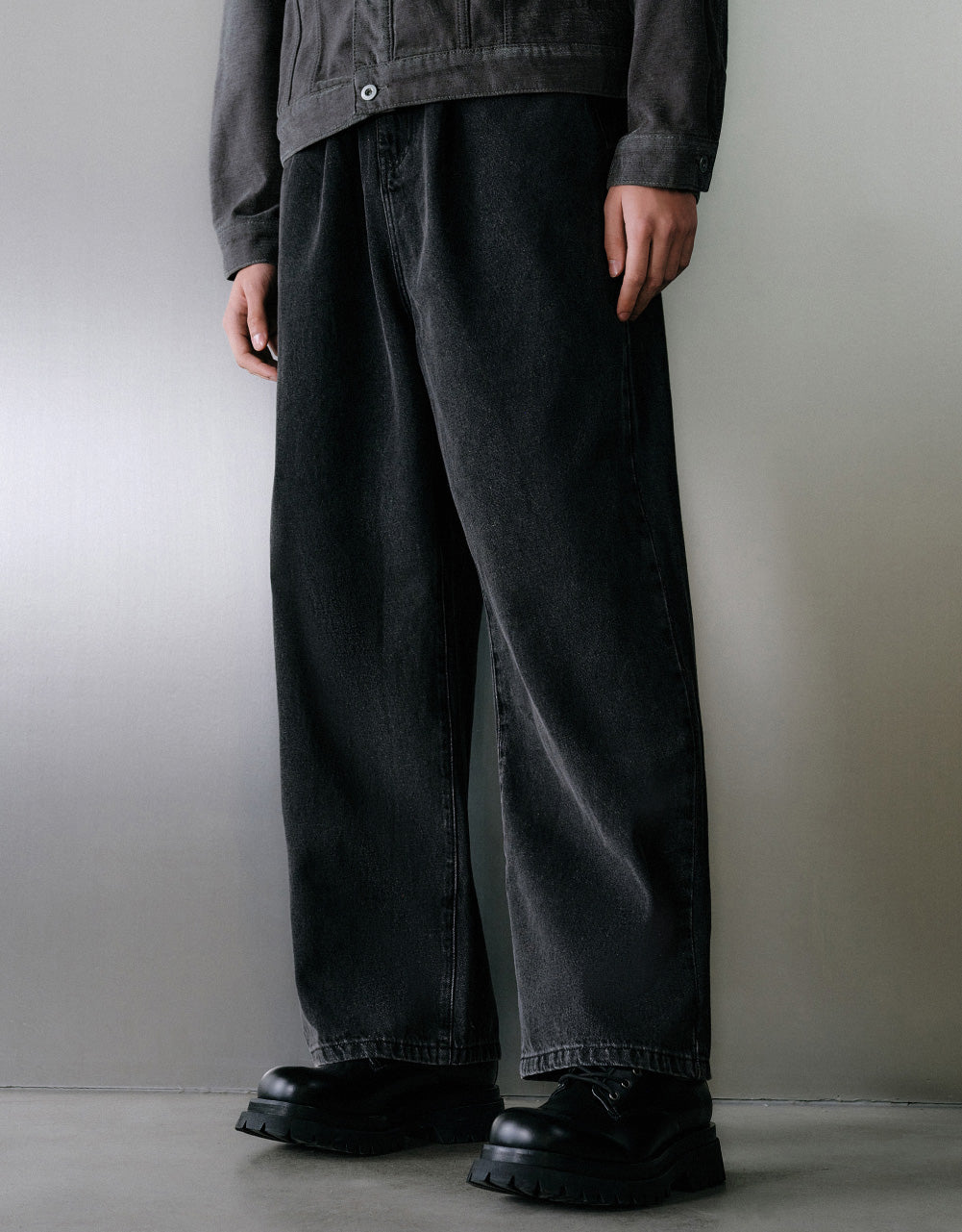 Oversized Wide Leg Jeans