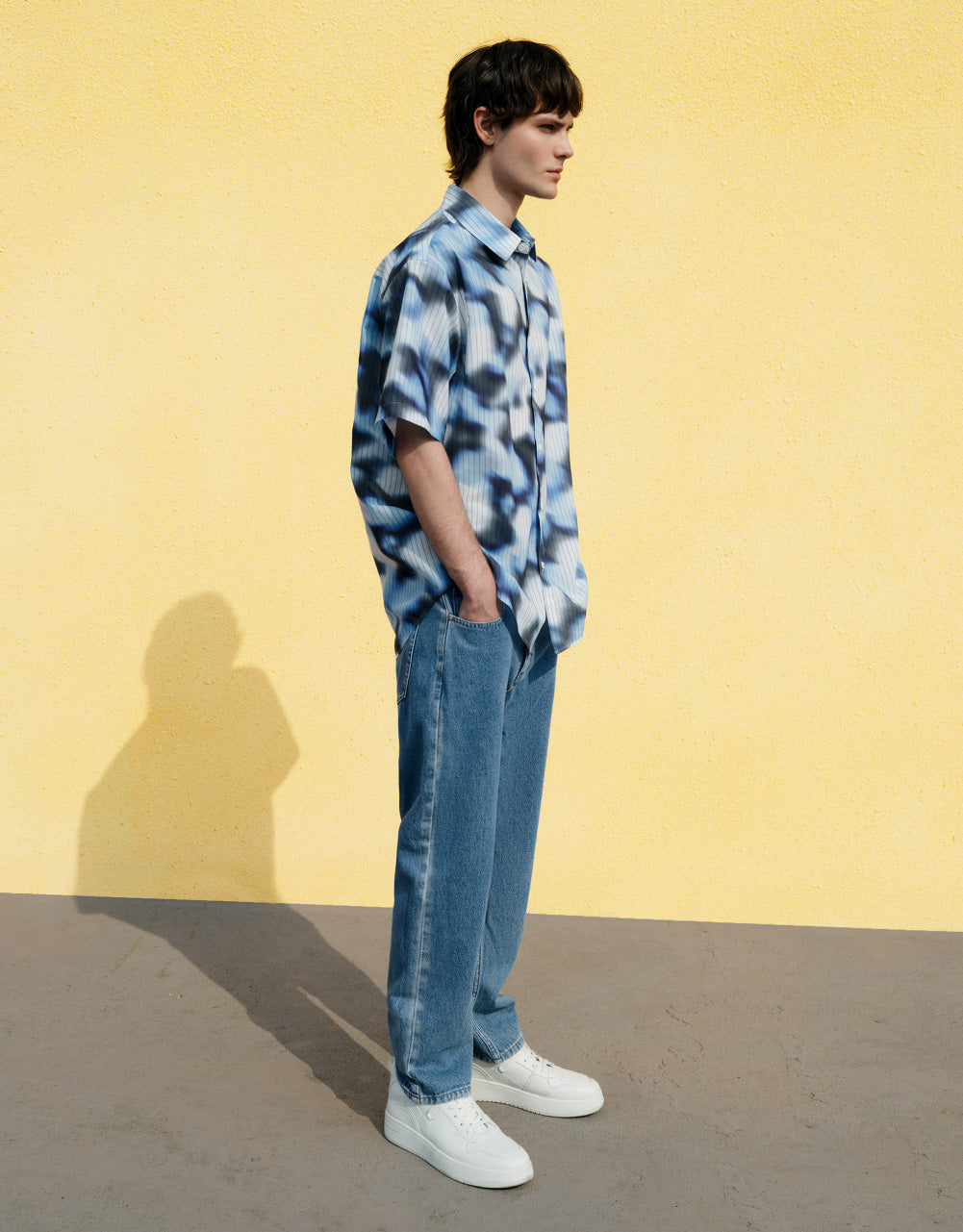 Straight Jeans With Faded Edges