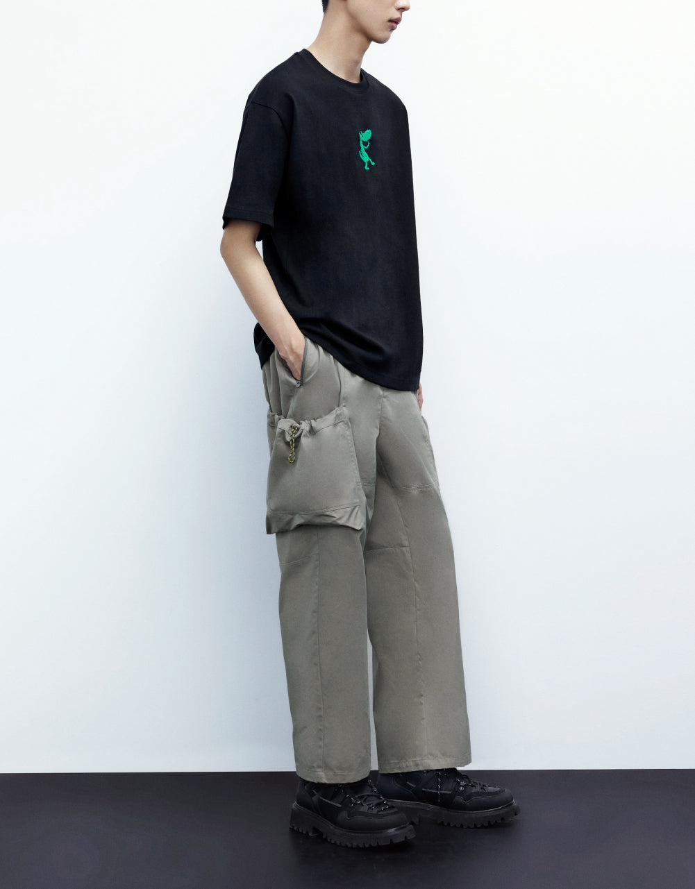 Elastic Waist Pants With Pockets