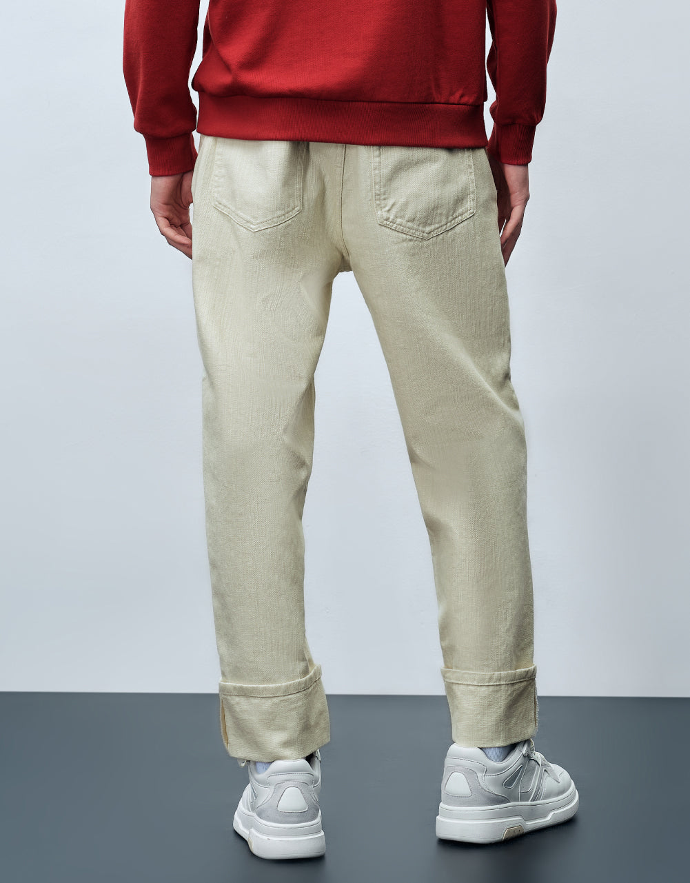 Oversized Straight Jeans With Belt