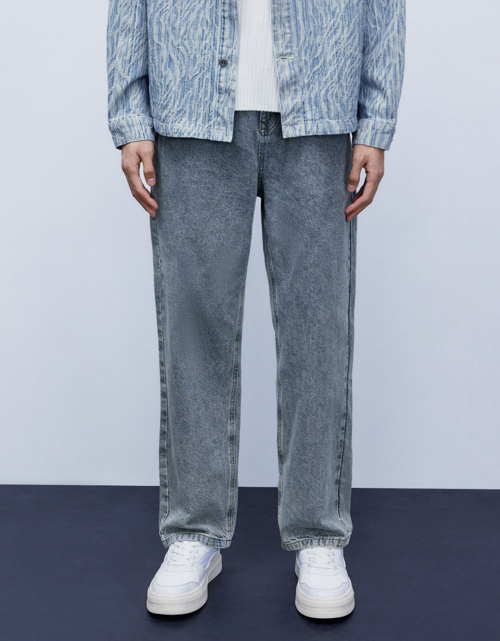 Loose Straight Jeans