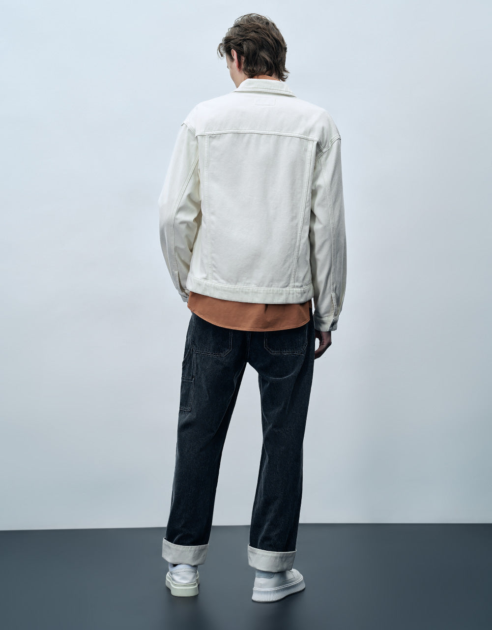 Loose Straight Jeans