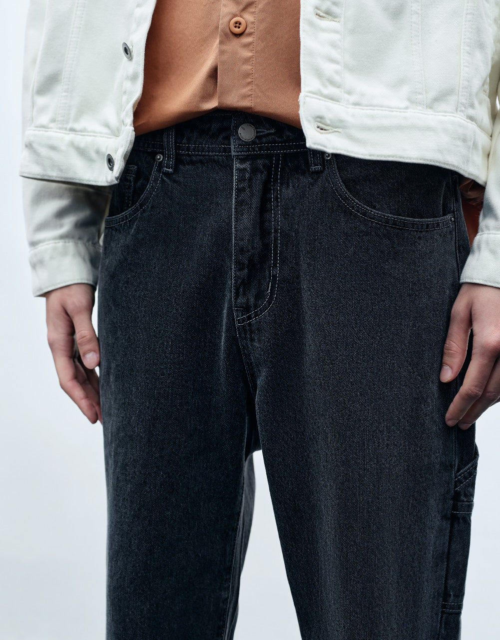 Loose Straight Jeans
