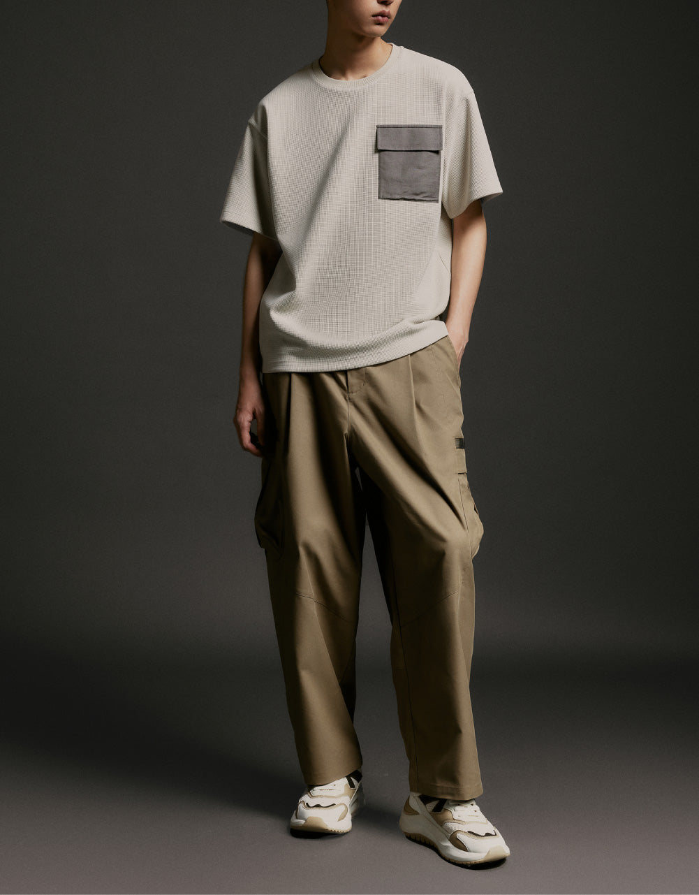 Fake Flap Pocket Textrued T-Shirt