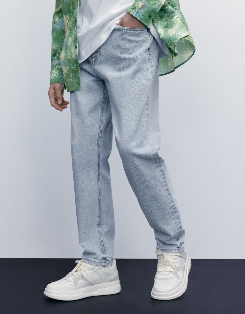 Mid-Waist Straight Jeans