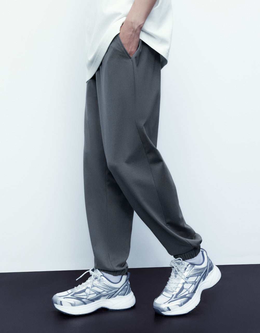 Drawstring Hem Knitted Jogger Pants