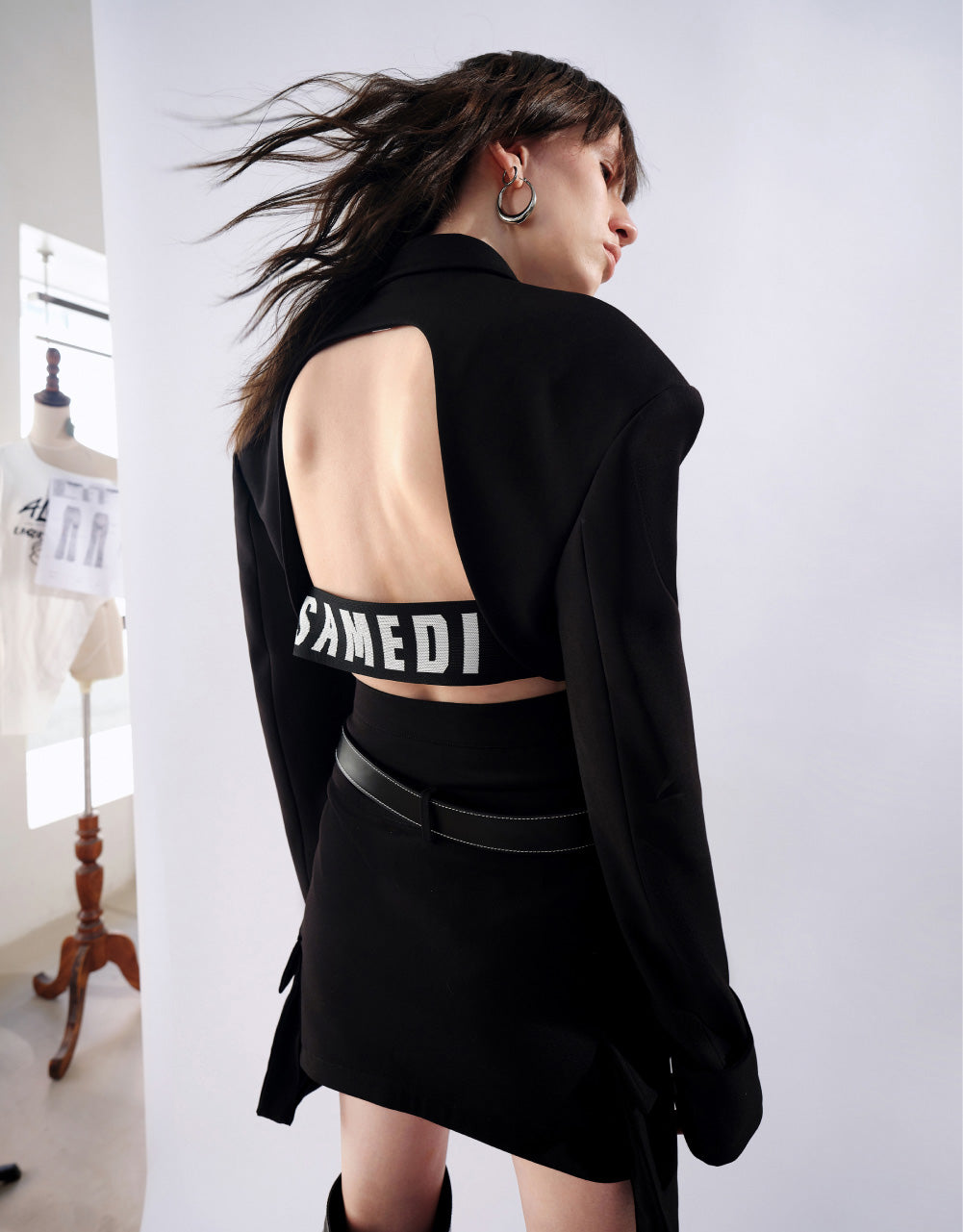 Backless Crop Blazer