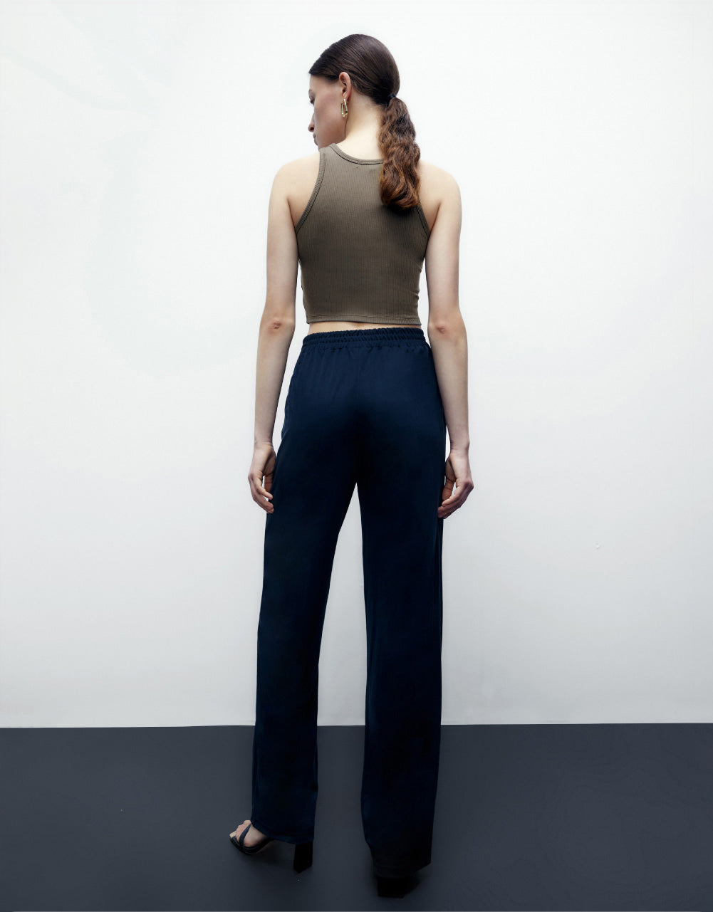 Basic Crew Neck Tank Top