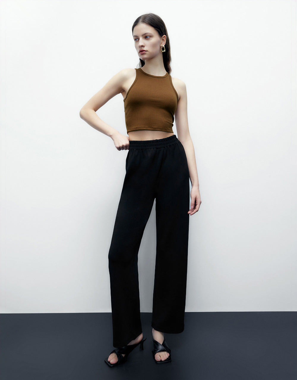Basic Crew Neck Tank Top