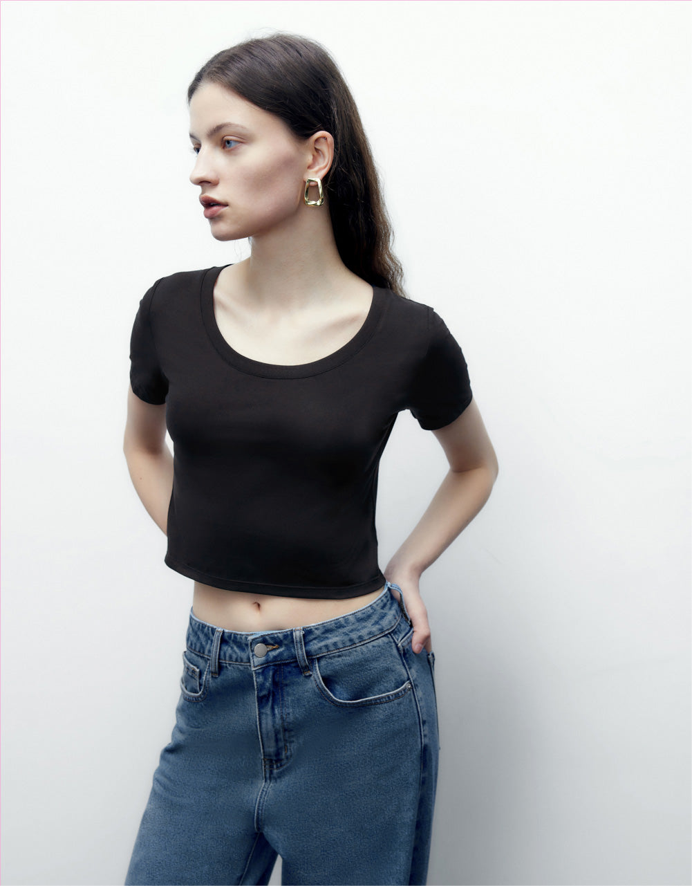 Basic U Neck T-Shirt