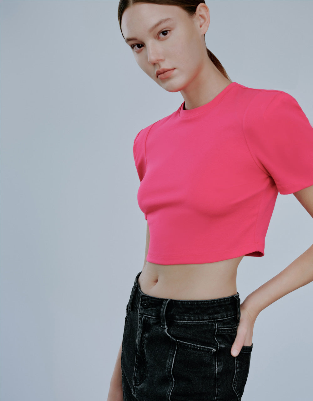 Standard Sleeve Crew Neck Skinny Tee