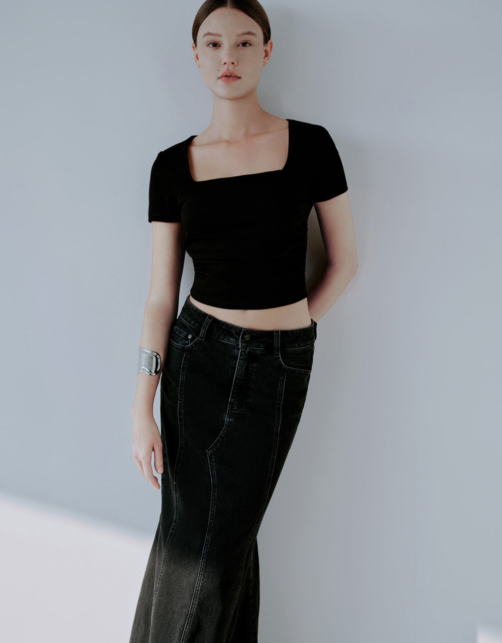 Square-cut Collar Skinny T-Shirt