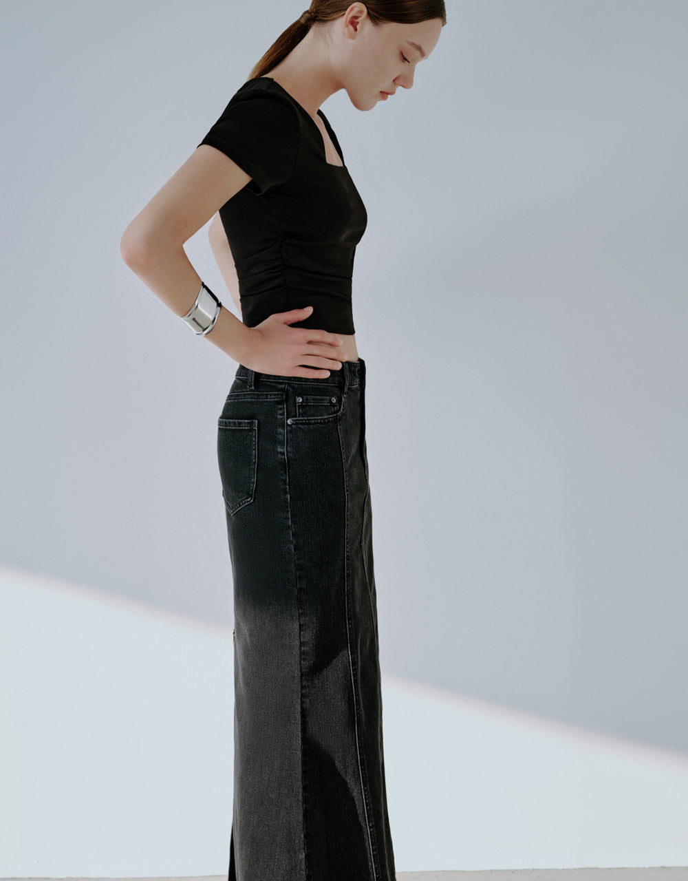 Square-cut Collar Skinny T-Shirt