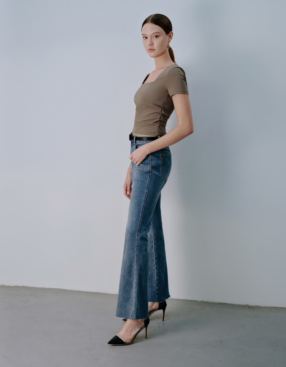 Square-cut Collar Skinny T-Shirt