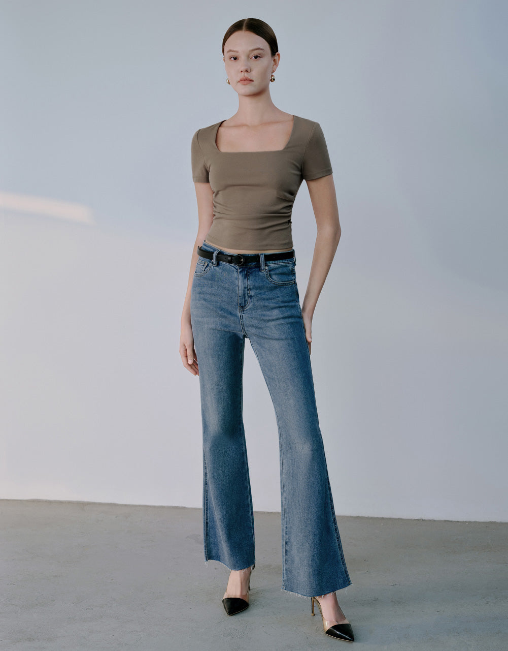 Square-cut Collar Skinny T-Shirt