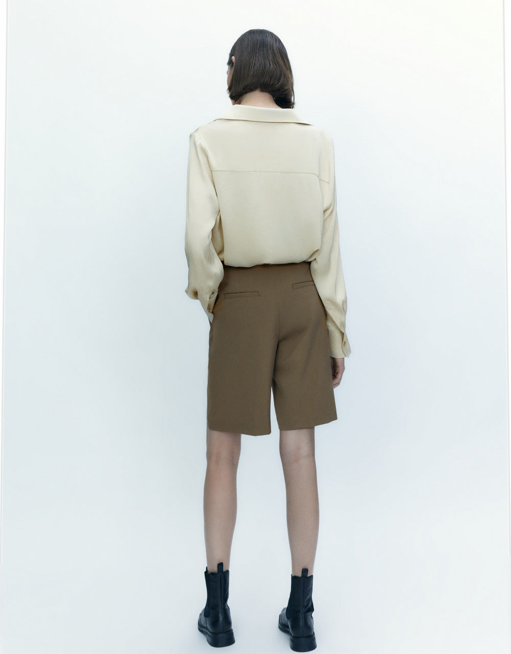 Glamor Mid-Waist Shorts