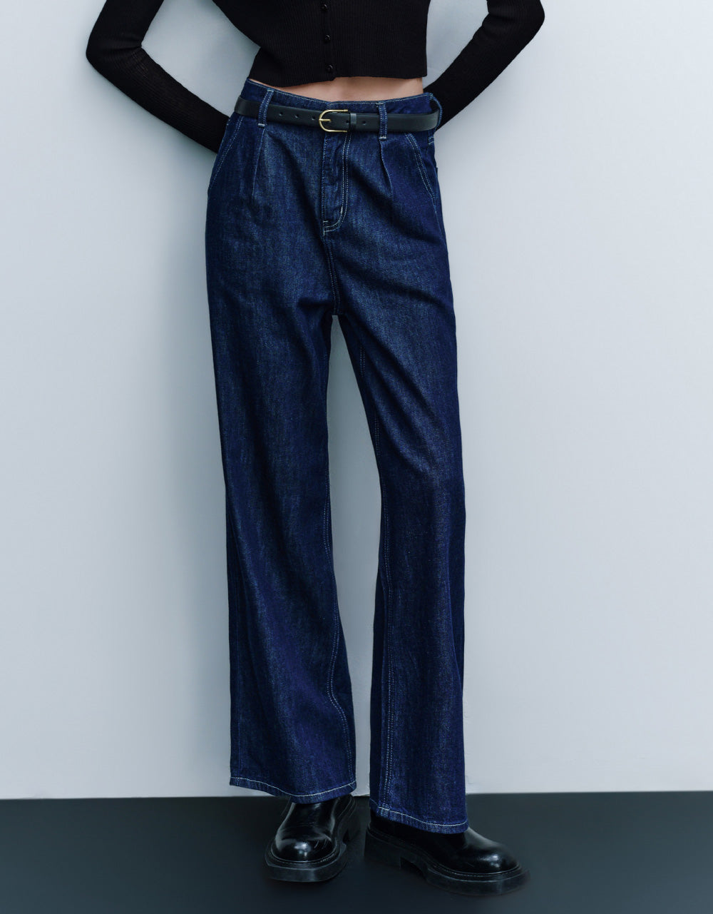 Wide-Leg Jeans